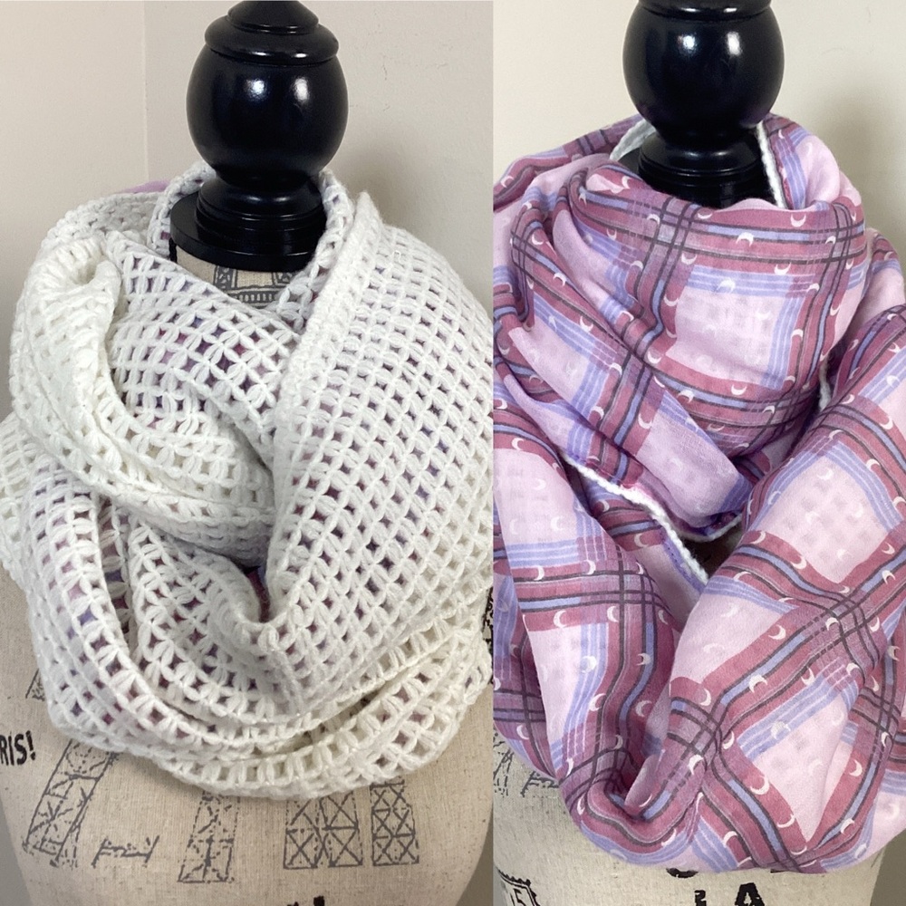 BCBGeneration Women’s 2 in one Infinity Scarf White Crochet Pink Eternal Print